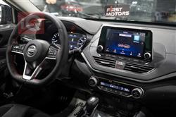 نيسان ألتيما